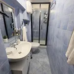La Piazza Oda ve Kahvaltı Vercurago
